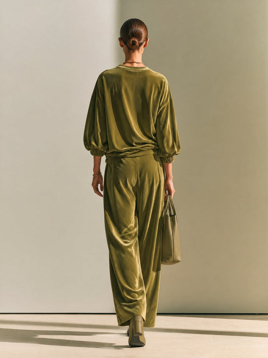 Women's Oversized Velvet Two-Piece Set - Crewneck Top & Wide-Leg Pants – House of Velari