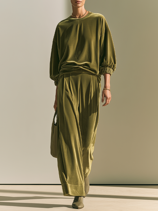 Women's Oversized Velvet Two-Piece Set - Crewneck Top & Wide-Leg Pants – House of Velari